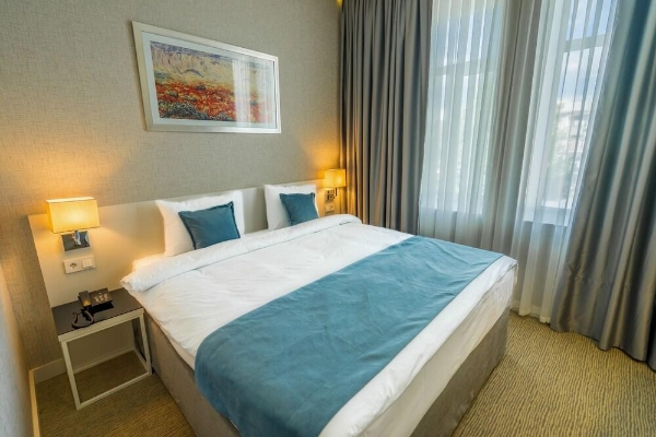City Center Hotel (Tiflis)